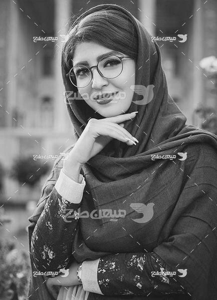 عکس دختر چادری سیاه سفید