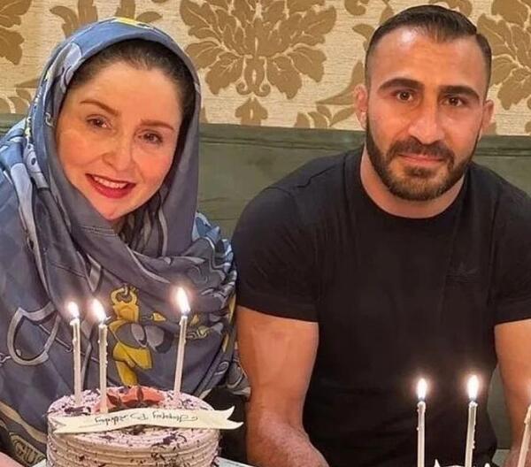 عکس ژاله صامتی با فرزندانش