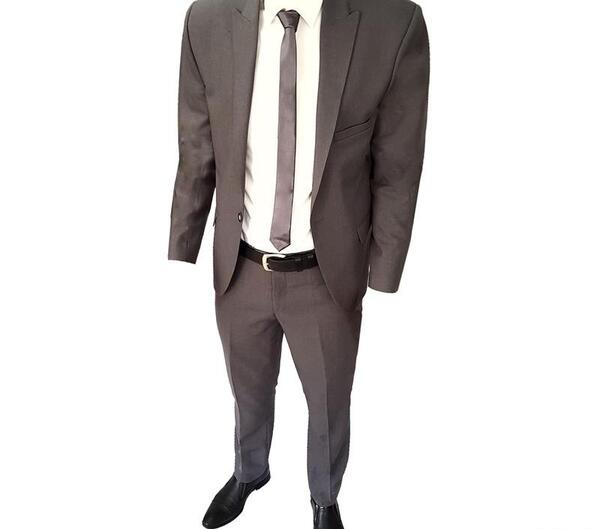 عکس کت و شلوار خاکستری