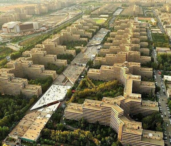 عکس پاتریک گدس