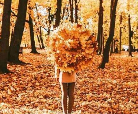 عکس دختر چادری در پاییز برای پروفایل