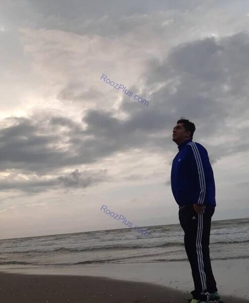 ژست عکس کنار استخر مردانه