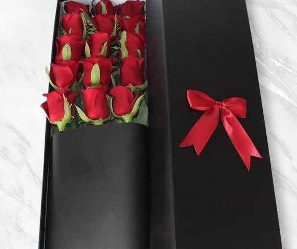 عکس کادو برای روز مادر ساده