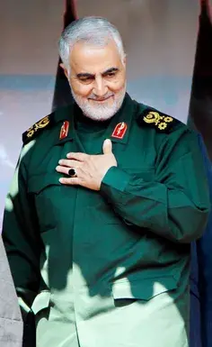 عکس حاج قاسم با لباس سپاه