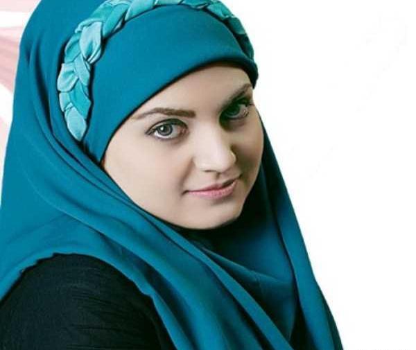 عکس مقنعه کرواتی دانشجویی