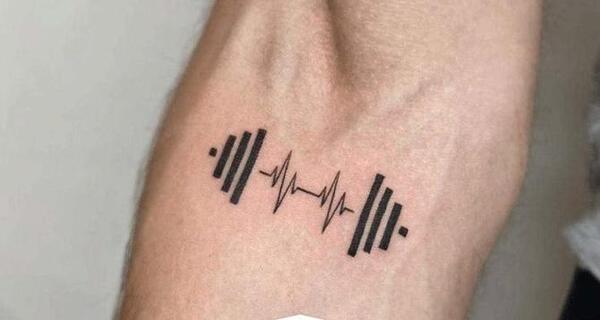 عکس تاتو روی دست پسرانه ساده