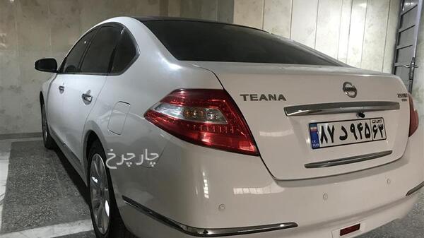 عکس ماشین نیسان تی ینا
