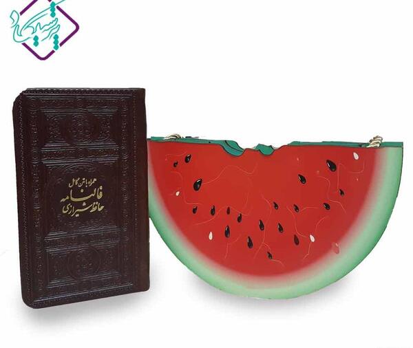 عکس کتاب حافظ در شب یلدا