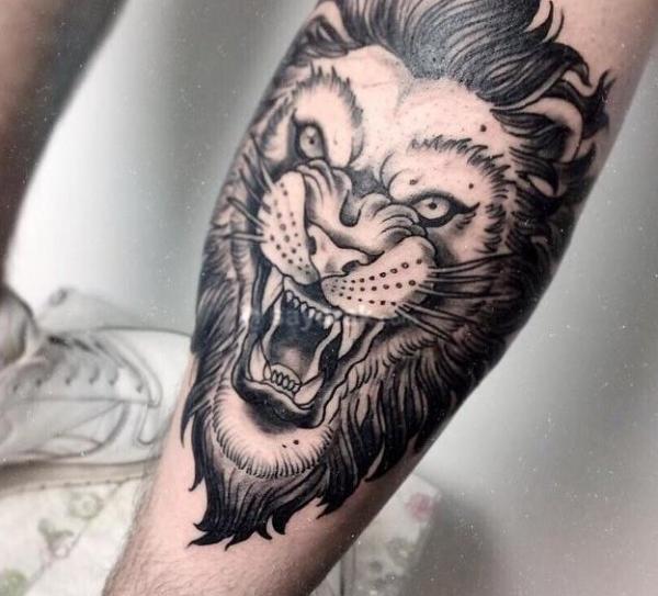 عکس تاتو روی دست گرگ