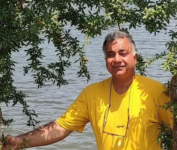 عکس با حجاب سیما ثابت
