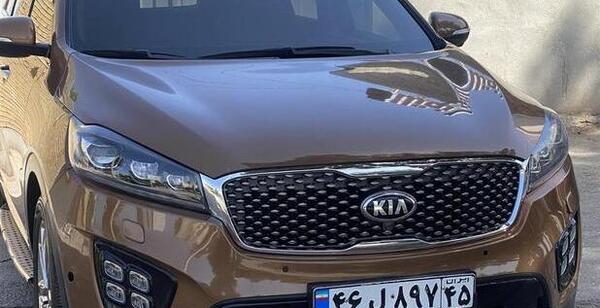 عکس ماشین کیا سورنتو 4 سیلندر gt لاین