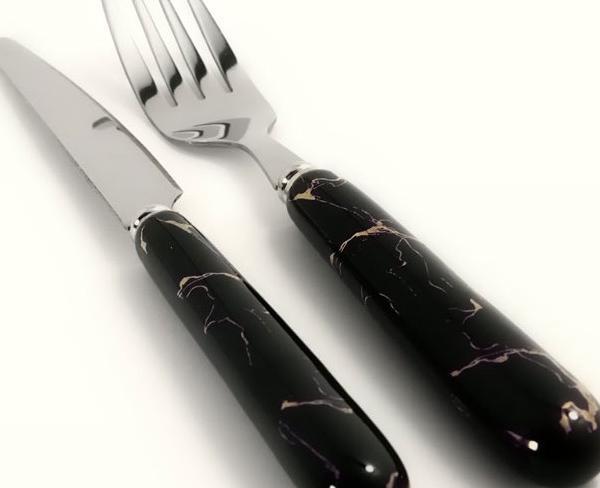عکس چاقو رومانتیک