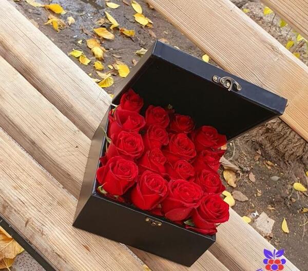 عکس گل رز جعبه
