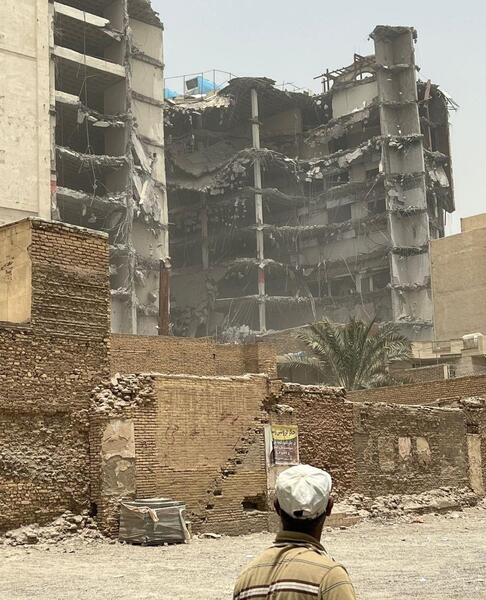 عکس ساختمان آبادان