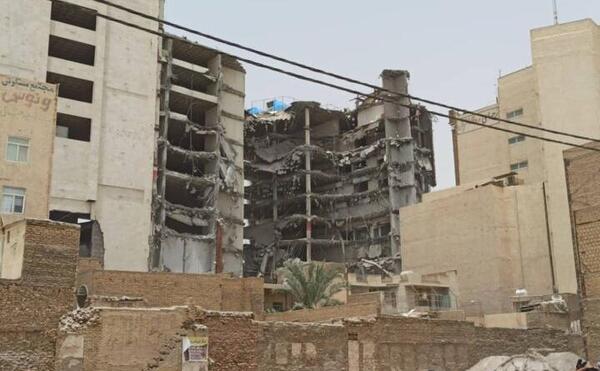 عکس ساختمان آبادان