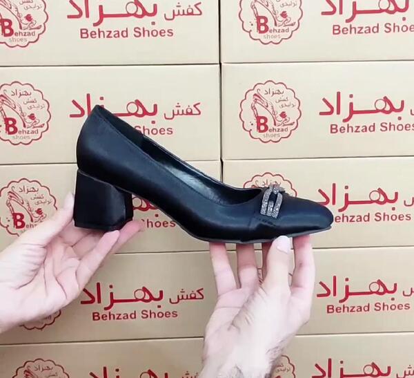 عکس کفش دخترانه سیاه