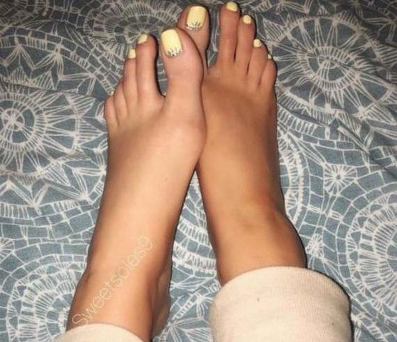 عکس کاشت ناخن پا بلند