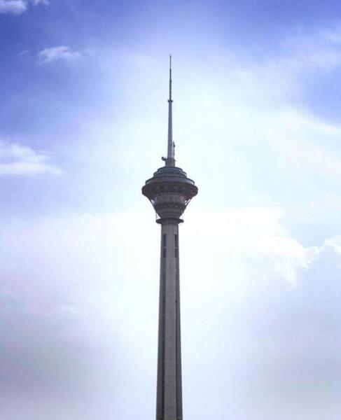 عکس برج میلاد از نزدیک