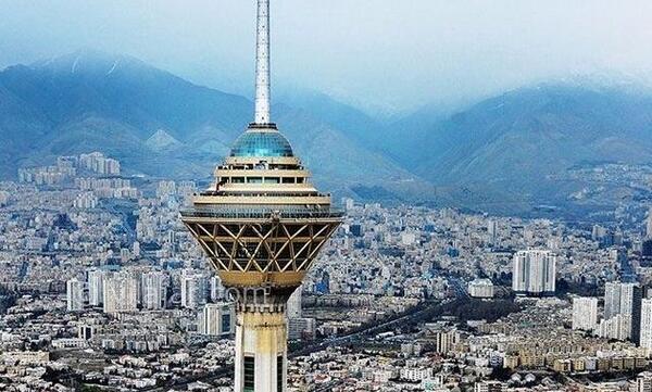 عکس برج میلاد از نزدیک
