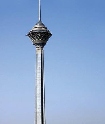 عکس برج میلاد از نزدیک