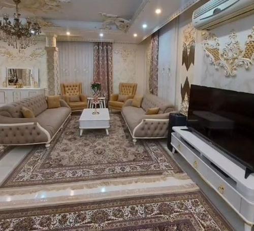 عکس دختر ایرانی داخل خانه