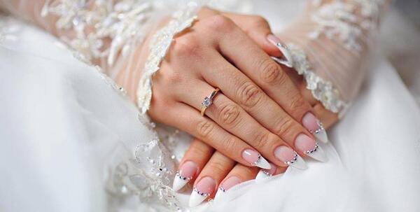 عکس کاشت ناخن برای عقد