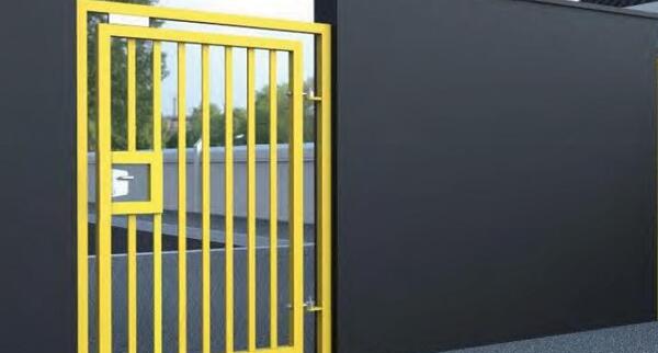 عکس رنگ حیاط