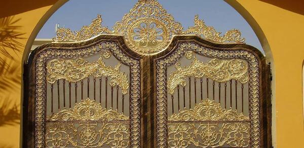 عکس رنگ حیاط