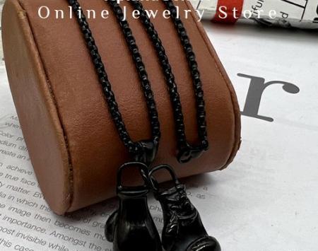 عکس گردنبند دستکش بوکس