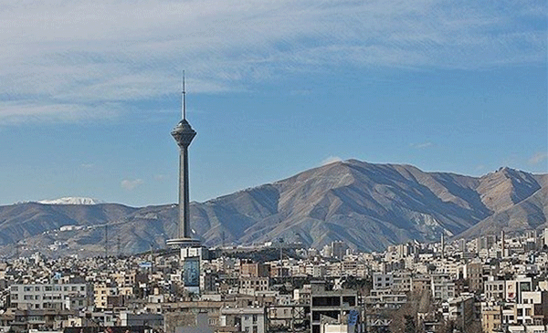 عکس برج میلاد از دور