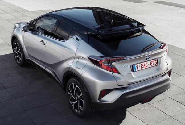 عکس ماشین تویوتا c-hr هیبرید