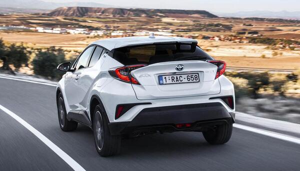 عکس ماشین تویوتا c-hr هیبرید