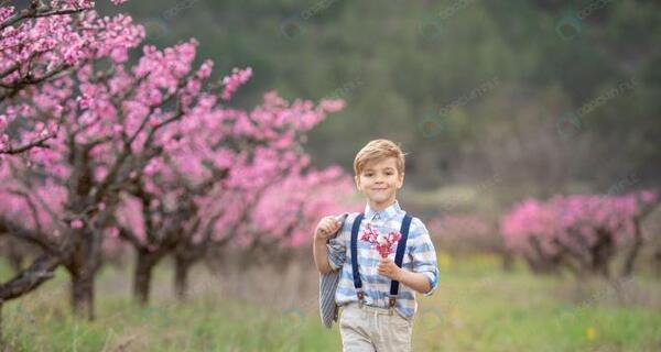 عکس پسر طبیعی ۲۰ ساله
