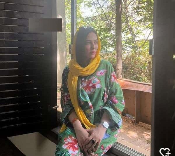 عکس لیلا اوتادی با موتور