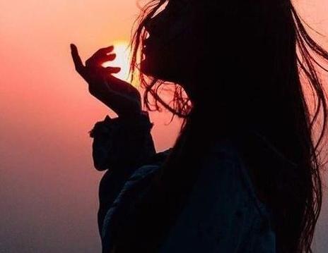 عکس پروفایل دخترانه تاریک