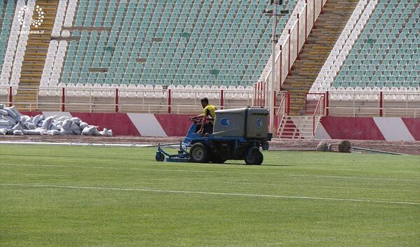 عکسی از ورزشگاه یادگار امام تبریز