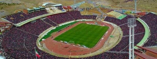 عکسی از ورزشگاه یادگار امام تبریز