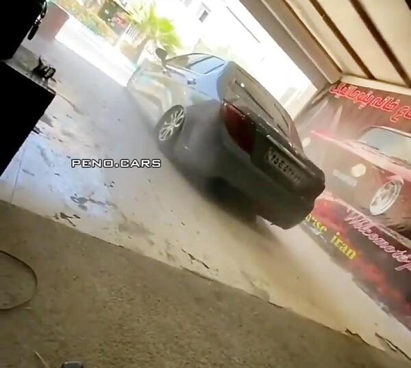 عکس پژو پارس در فرانسه