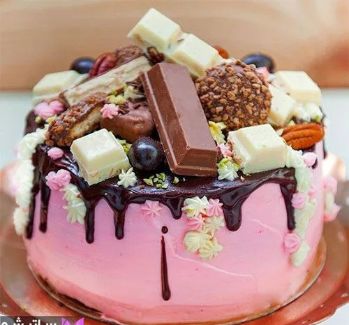 عکس کیک تولد دخترانه شیک و ساده شکلاتی