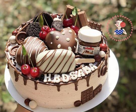 عکس کیک تولد دخترانه شیک و ساده شکلاتی