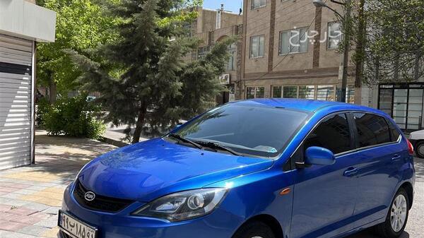عکس ماشین ام وی ام 315هاچ بک اسپرت لاکچری
