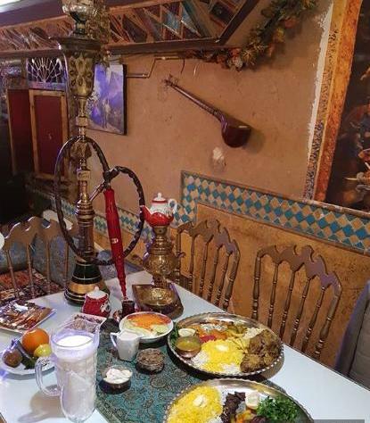 عکس سفره خانه سنتی
