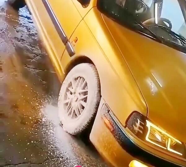 عکس ماشین پژو پارس رنگ طلایی