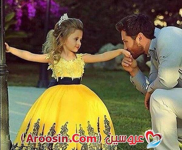 ژست عکس کودک با لباس عروس