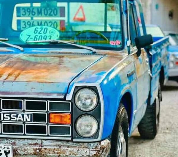 عکس نیسان آبی برای تصویر زمینه
