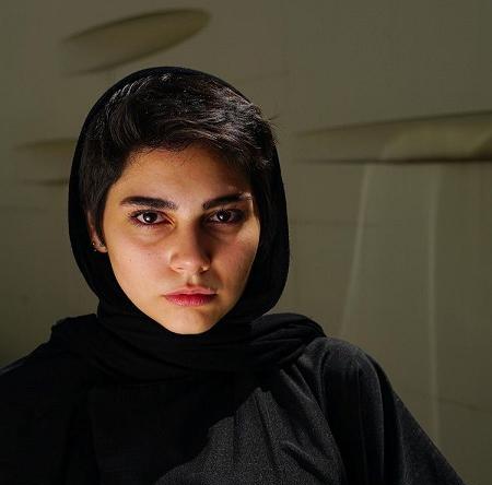 عکس عاطفه در نیسان آبی