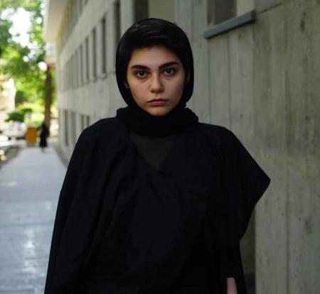 عکس عاطفه در نیسان آبی