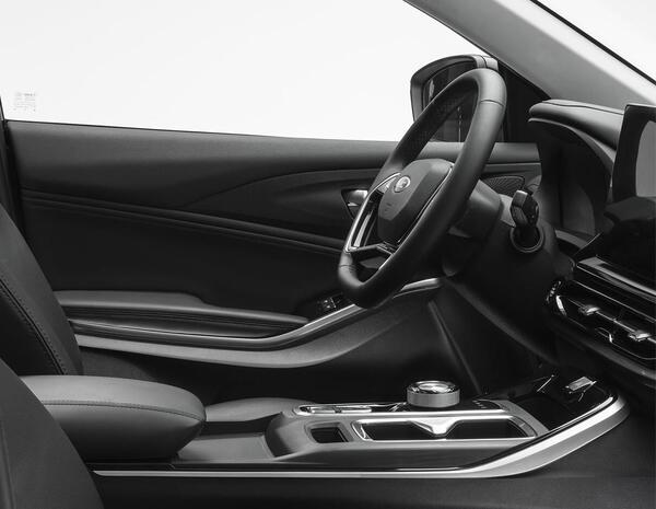 عکس ماشین kmc x5 قیمت