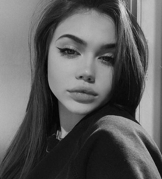 عکس پروفایل دخترونه لاکچری لاتی