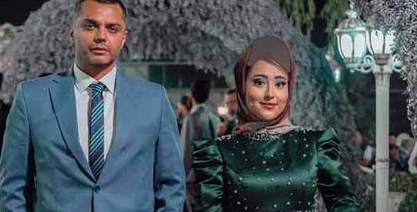 عکس عاطفه در نیسان آبی ۲